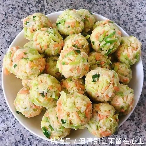 玉米淀粉|酥炸萝卜丸子，外酥里嫩，无肉比肉香，凉了也好吃