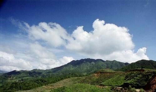 大仁|大仁山：“险峻雄伟，高矗天际，有泉百道，从烟雾中飞舞而出”