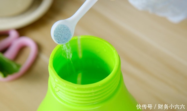 盆栽|养花施肥有技巧,不想烧根、烧叶或没效果,先在这学学吧