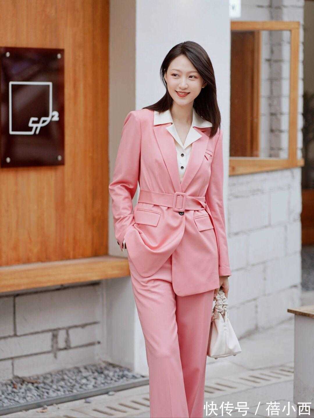 紫色 穿西装时别总是配牛仔裤,学博主这样搭连气质都变高级,赶紧学!