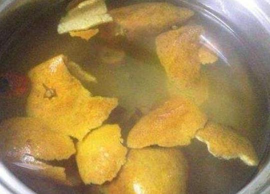 赶跑|中医建议：无论男女，清晨多喝4种水，呵护肠胃健康，赶跑疾病！