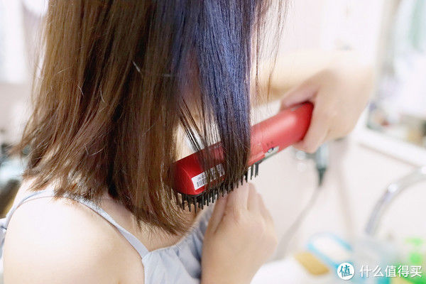 发质|轻松打造氛围感美女发型，我超爱用的添可无线智能美发梳，秒杀卷发棒和夹板！