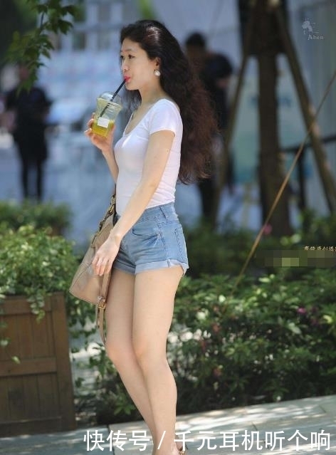 女人味|街拍:图五穿着旗袍的美女,身上浓浓的中国风,很有女人味