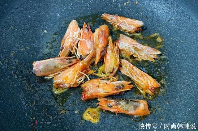 上桌|秋天,少吃猪肉多吃它,煮一煮就上桌,鲜香嫩滑,好吃不长胖