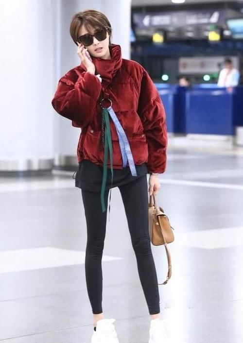 过时|打底裤已经过时了,现在流行的是“体操裤”,遮肉显瘦又保暖