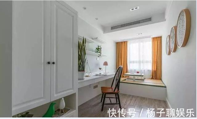 书桌|家里装了个榻榻米,漂亮又实用,邻居一看也跟着装了一个!