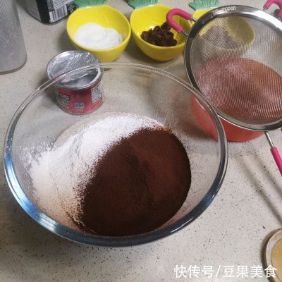 便当|今晚花10分钟做好香蕉布朗尼，明天便当就吃它