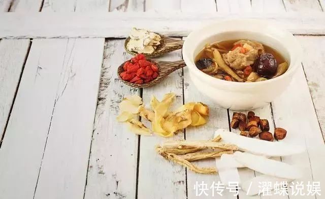 长寿|吃枸杞子有6大功效,教你4招正确吃枸杞,长寿健康每一天