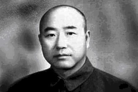 此人|此人手无一卒,却令手握九万重兵的三将弃军出走国外,由他再率部起义