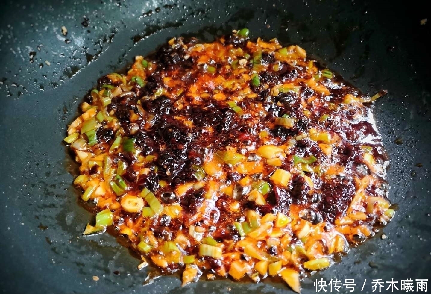 热炒菜|80岁的奶奶每天都要吃它,开胃下饭,炒一盘上桌,都能多吃2碗饭