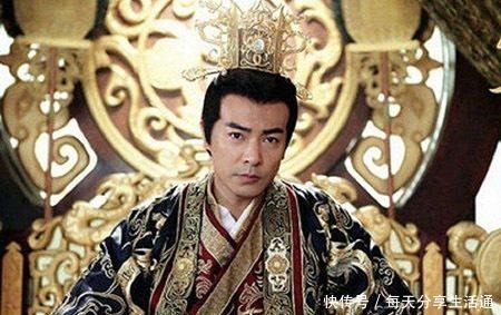 皇帝|皇帝驾崩前托孤给宰相，后者发誓效忠幼主，一转身却拥立他人为帝