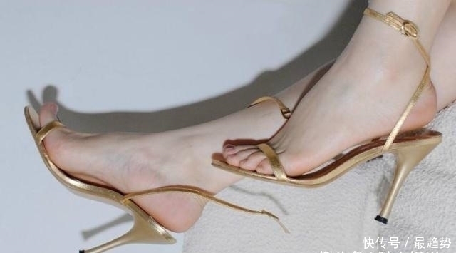 高跟鞋 设计高贵的细跟鞋,是时尚潮流的完美单品,随意搭配让你优雅养眼