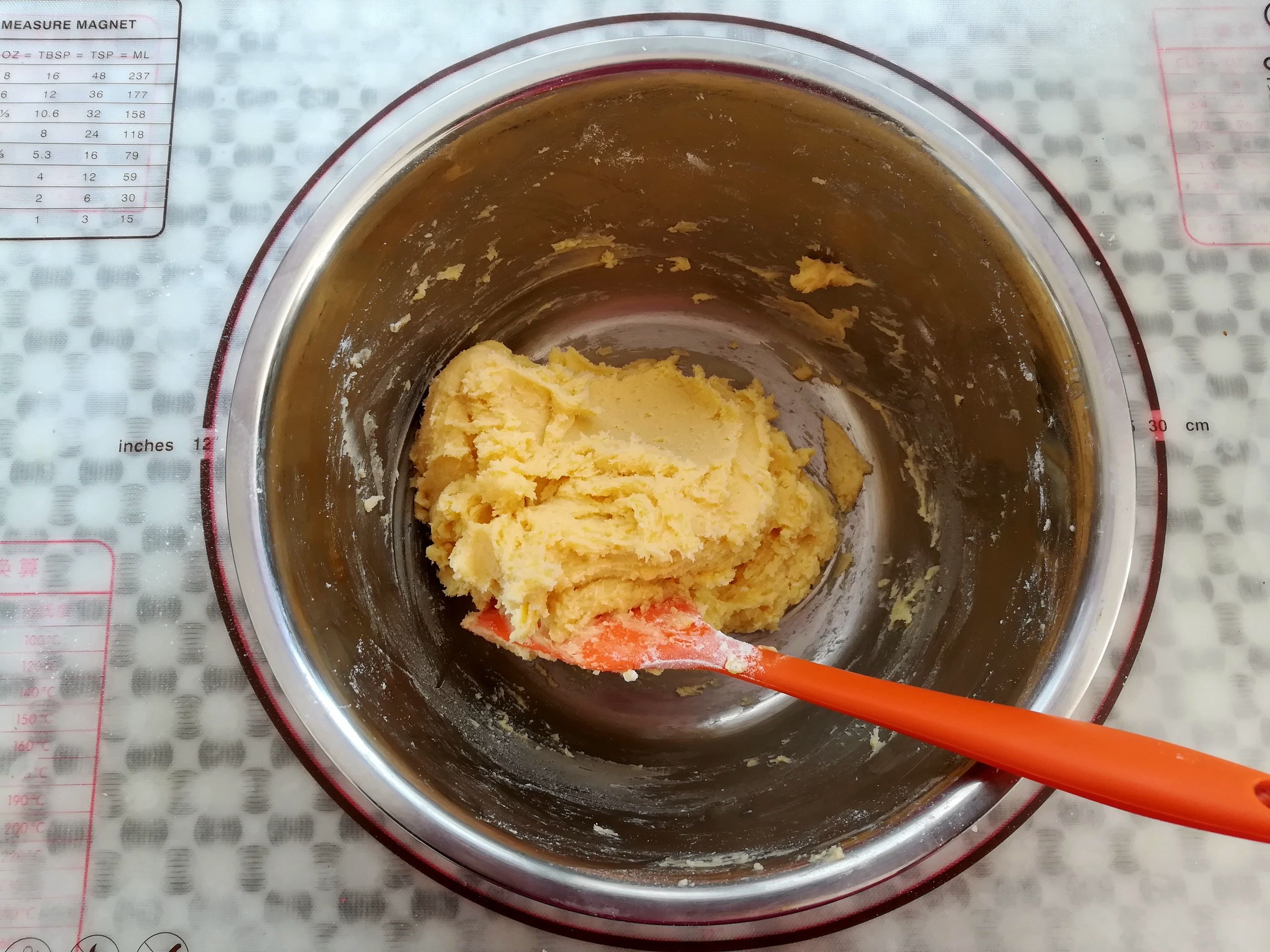 用了6年的饼干配方，酥脆可口，健康无添加，比买的好吃又实惠