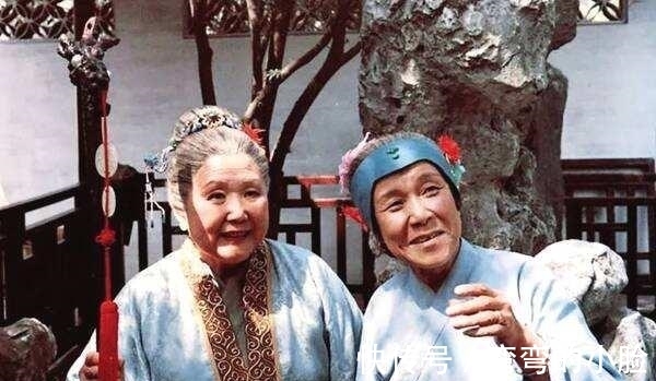 林黛玉!贾母原来懂设计!看她对黛玉和宝钗住处提的意见,真有眼光