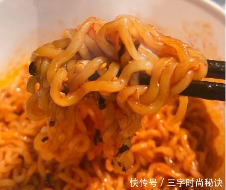 大学宿舍公认好吃的5种泡面，尤其最后一种，元气高汤，一碗见底