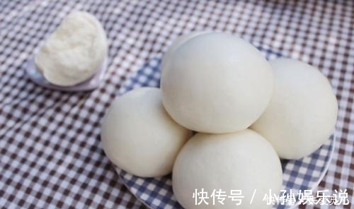 美食|蒸馒头时，用“它”代替酵母粉，馒头不仅白还松软，吃起来特香甜