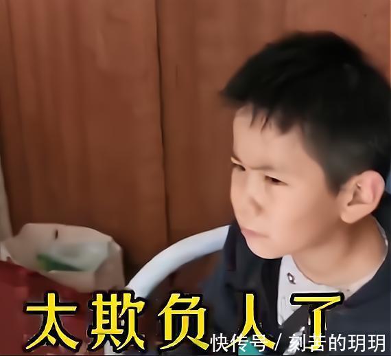 病床|山东一爸爸在病床上呼呼大睡,儿子在旁边输液一脸懵你老婆来了