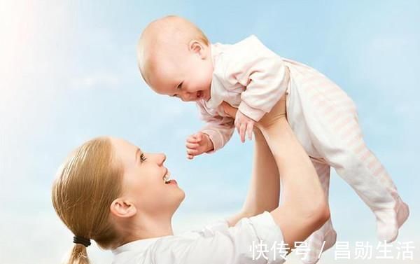 胆红素|宝宝有黄疸,新手妈妈该如何应对,晒太阳去黄疸真的有效吗?