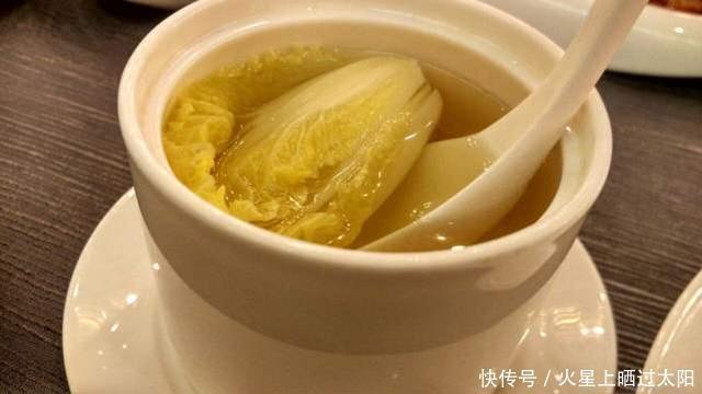 名菜|国宴名菜“开水白菜”有多牛?高汤倒进去的瞬间,才是厉害的开始