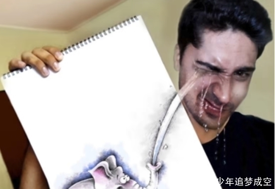 单身|爱画画的单身狗不孤单,艺术家脑洞大开自己“画公主”,大玩亲亲