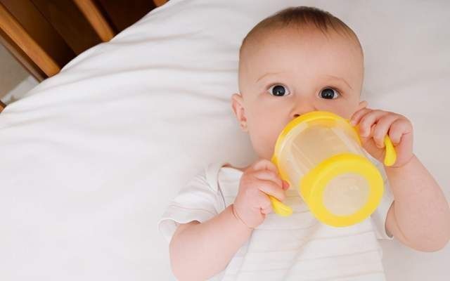 排便|宝宝有以下表现,恭喜你挑对了奶粉,孩子喝得挺开心发育得也挺好