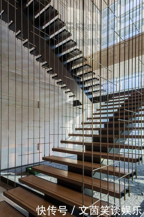 亮点|下次换了复式楼,楼梯我就打算从这5种挑,随便哪款都是全屋亮点