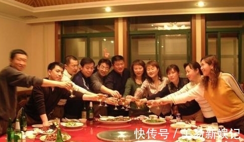 小宝宝|爸爸姓李,妈妈姓董,给孩子取名,老师:这名字真有才!