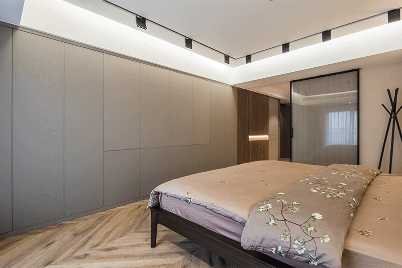 无主灯|180㎡现代极简，无主灯设计果然不凡，朴素的空间也有档次感