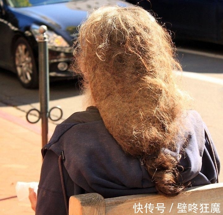 头发|女子10年不洗头发,丈夫忍无可忍,跟她离婚