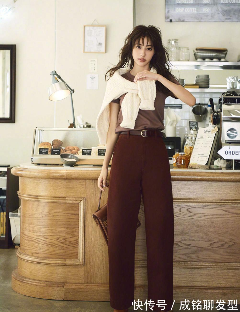 t恤|这才是时尚好看的夏季穿搭,不严厉不复杂,普通人也能轻松驾驭