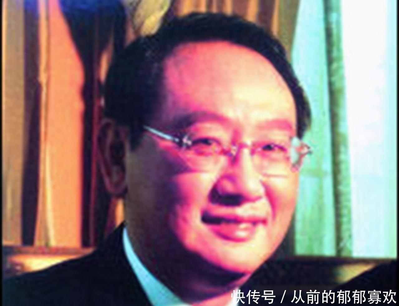 汤臣公司|地产大亨汤君年：爱上负债女星，不顾父母反对，婚礼布置万朵玫瑰