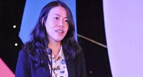 吴亚军|中国两大地产女王,一个手握778亿现金,另外一个手握1836亿现金