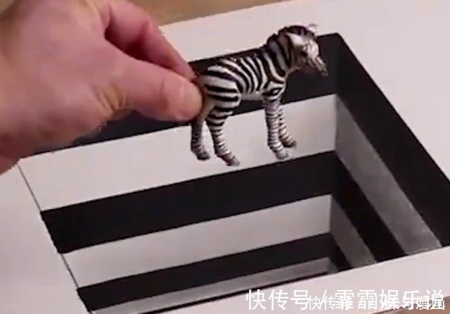 一幅画|明明是一幅画,为什么能阻挡小球的冲击?看完百思不得其解