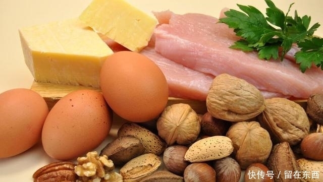 医生:被肝病困扰的患者,要多补充这2种物质,肝更健康