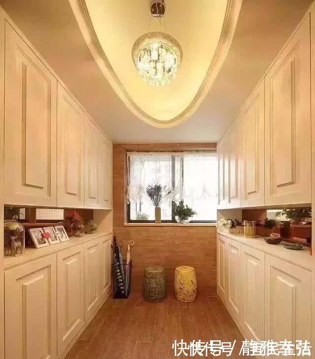 漂亮|去朋友家串门，一进门就被美到了，很喜欢这样的客厅装修，漂亮