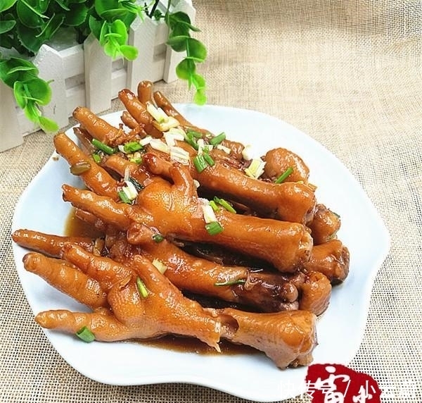 鸡爪这样烧真好吃,学好可以开店了!