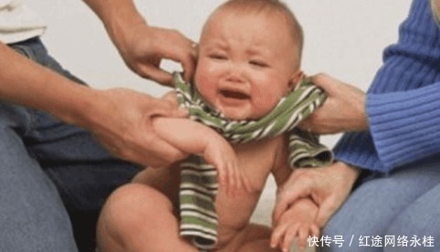 导致|冬天这样给宝宝穿衣服反而容易感冒, 家长不要掉以轻心