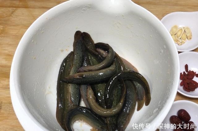  滋润|秋天干燥，用北芪和这“水中人参”煮汤，甘甜美味，滋润营养好