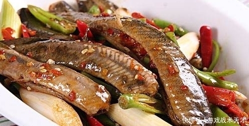 泥鳅|天然的抗菌消炎菜,做法简单,味道鲜美,嗓子疼了就吃上一盘