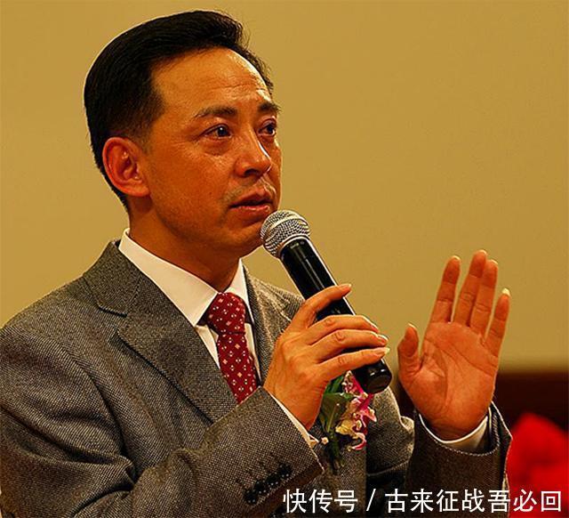 已婚|京剧大师于魁智,已婚之身为何总是绯闻连连?只因提携李胜素