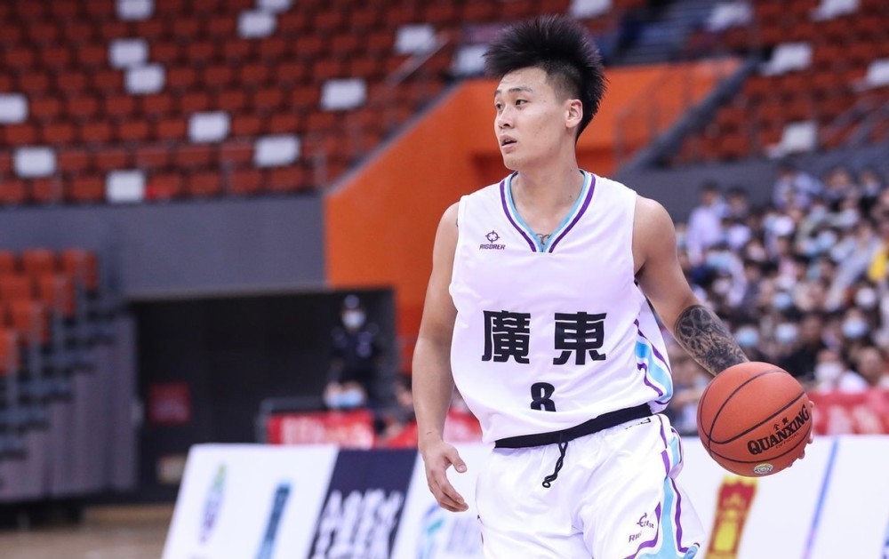 广东男篮|广东因祸得福!易建联养伤不打全运,杜锋大肆练兵,三少接过大旗