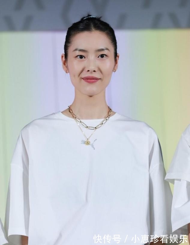 白t|一件白色t恤就能搞定夏季所有搭配，百搭时髦很显瘦！