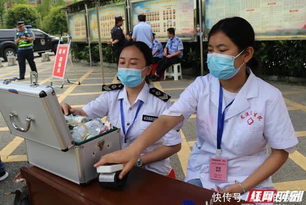 保靖县|直击高考首日 保靖1052名考生迎来人生大考