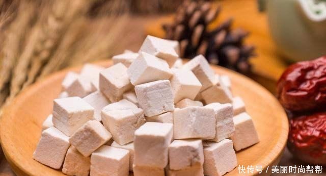 搅拌均匀|健脾祛湿美白的茯苓蒸糕,搅一搅就能蒸,口感像棉花糖一样柔软