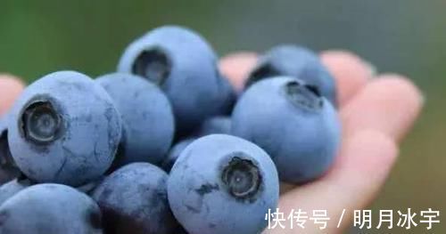 女性|睡前四个坏习惯会加速女性衰老，40岁之后，劝你一个都别忽视