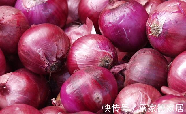 食物|吃了洋葱以后，一定别吃此类食物，为了健康着想，记得要忌口！
