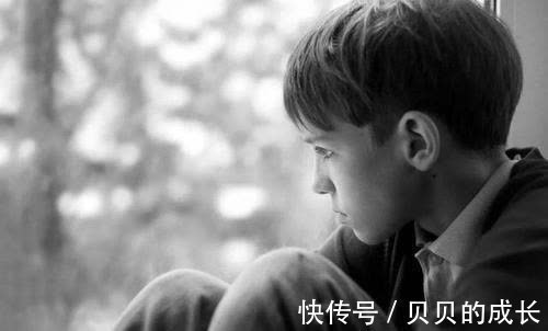 颈椎病|孩子一年来一直做一件事,妈妈发现后立刻送医,医生却说:来晚了