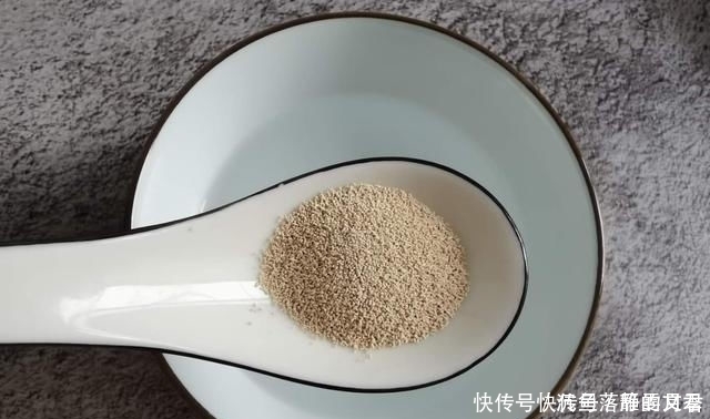 生物活性|今天才知道,酵母粉这样用才正确,原来一直用错,难怪没效果