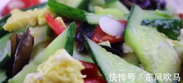 干木耳|一根黄瓜,三个鸡蛋,教你一个百吃不厌的做法,比大鱼大肉都好吃