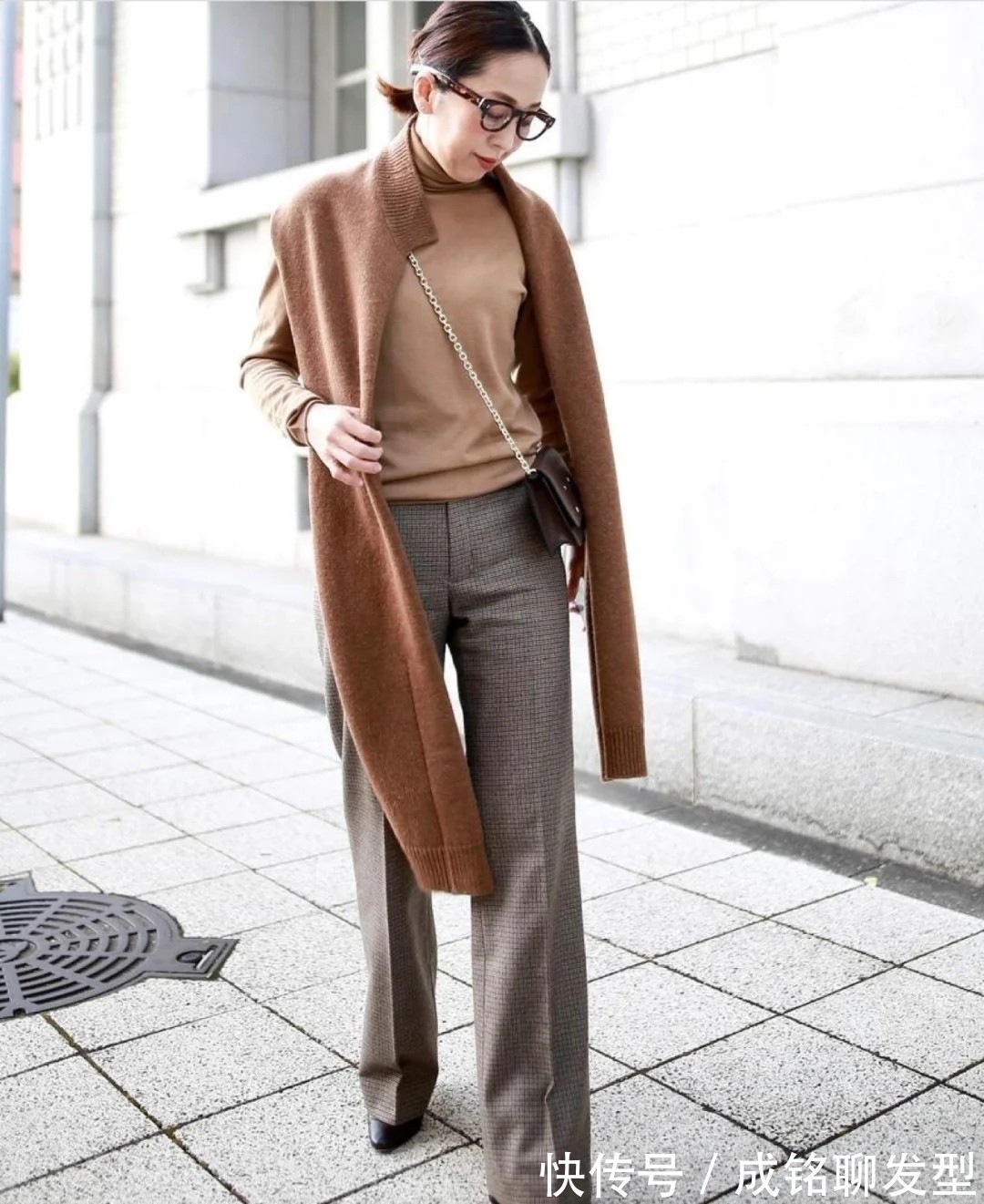 知性优雅 50岁女性怎么穿知性优雅?颜色要简、款式要精,搭配得体才更高级